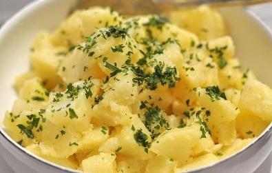 Er du interesseret i, hvor mange kalorier er i kogte kartofler?